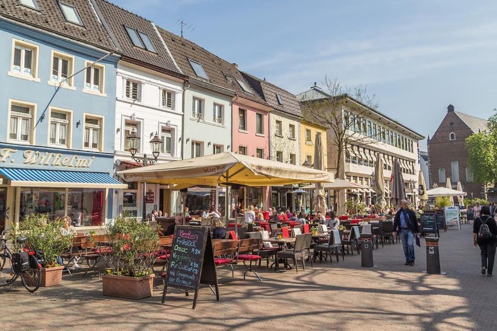 1 Og Direkt An Der Laga 2026 - Moderne Stadtwohnung Am Neusser Markt! Eksteriør bilde