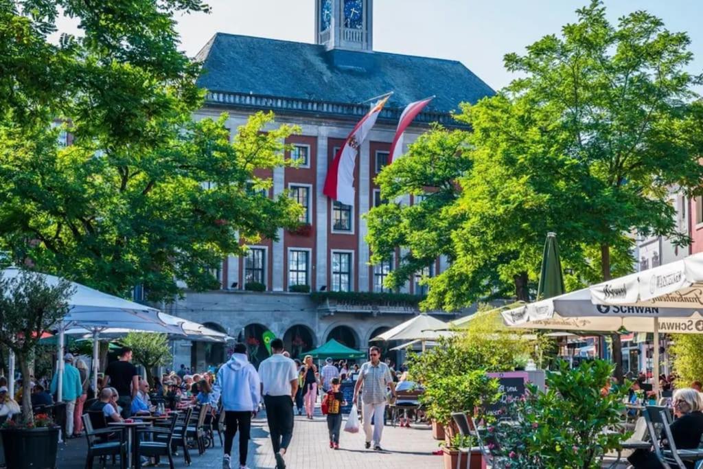 1 Og Direkt An Der Laga 2026 - Moderne Stadtwohnung Am Neusser Markt! Eksteriør bilde